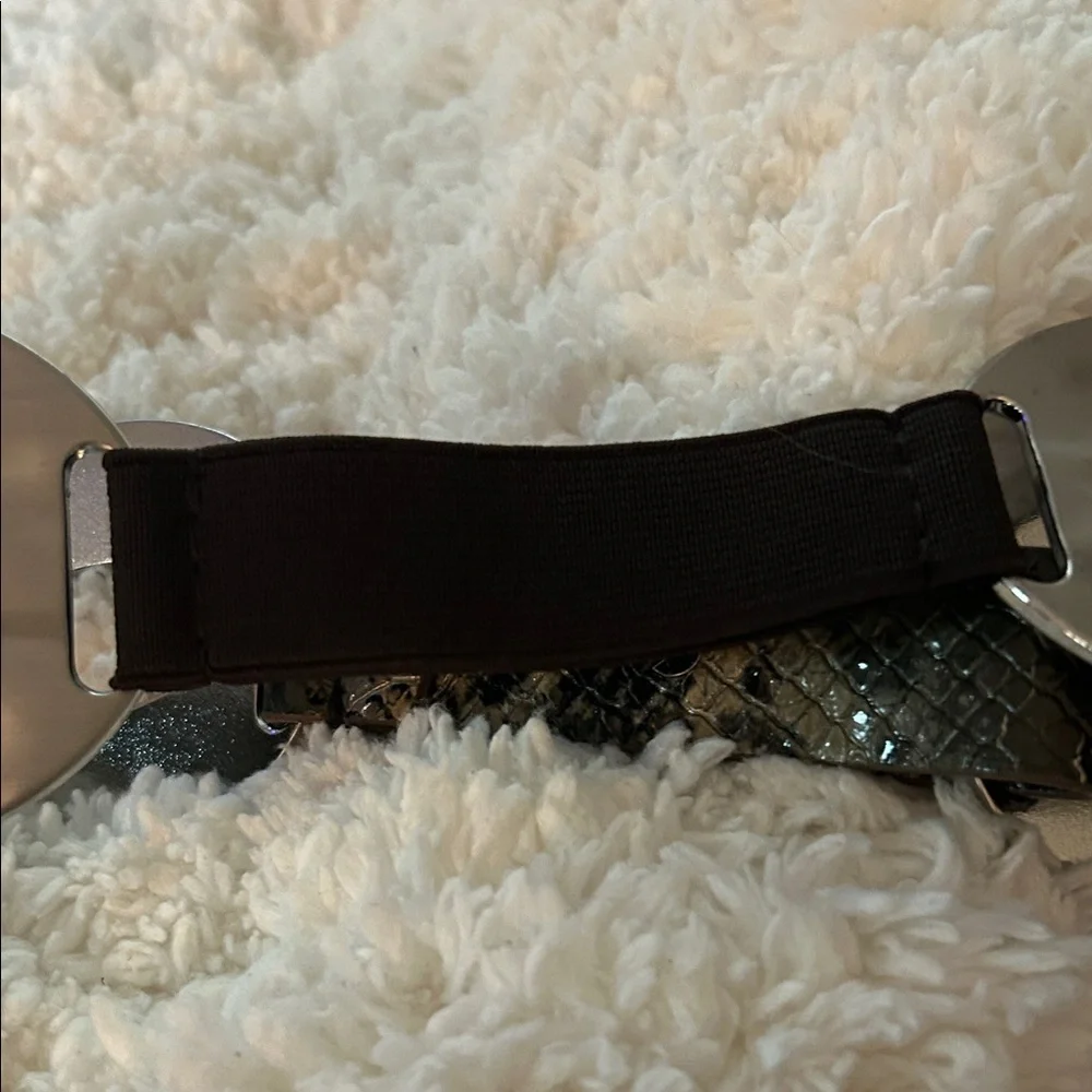 Silver, Green and Black Circle Link Belt